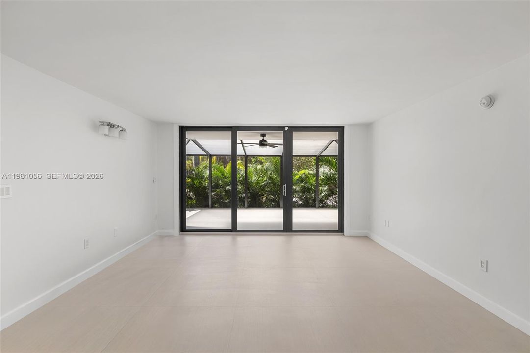 Active With Contract: $895,000 (2 beds, 2 baths, 1450 Square Feet)