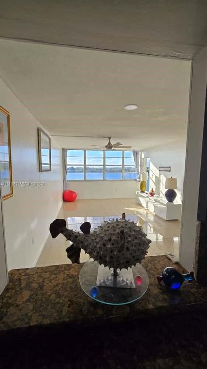Activo con contrato: $154,000 (1 camas, 2 baños, 861 Pies cuadrados)