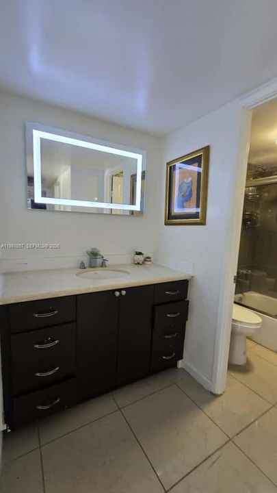 Activo con contrato: $154,000 (1 camas, 2 baños, 861 Pies cuadrados)