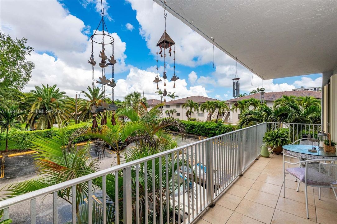 Activo con contrato: $253,000 (1 camas, 1 baños, 713 Pies cuadrados)