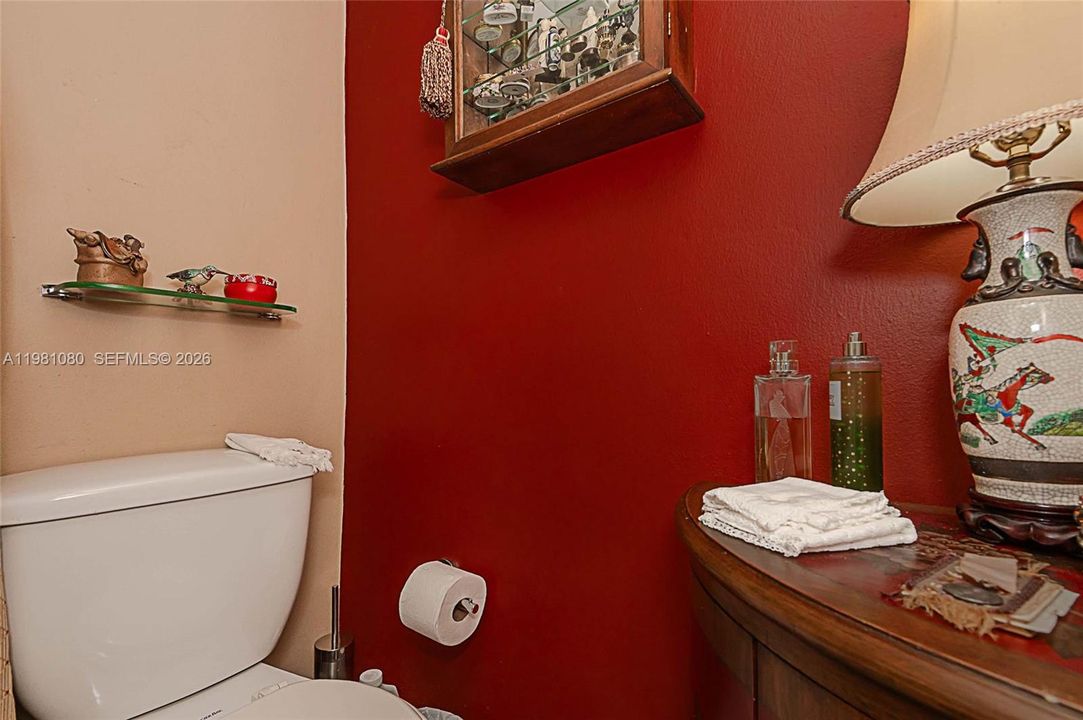 Activo con contrato: $253,000 (1 camas, 1 baños, 713 Pies cuadrados)