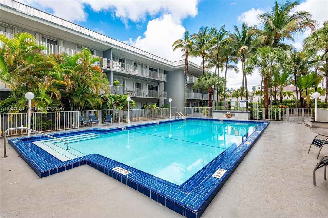 Activo con contrato: $253,000 (1 camas, 1 baños, 713 Pies cuadrados)