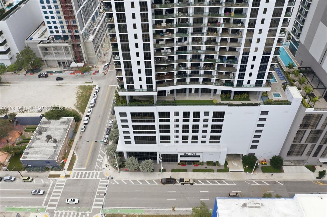For Sale: $599,000 (2 beds, 2 baths, 1055 Square Feet)