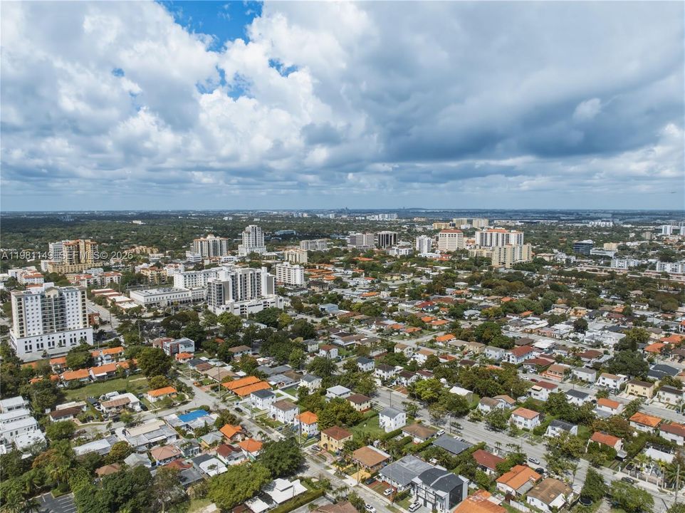 Active With Contract: $775,000 (0 beds, 0 baths, 2016 Square Feet)