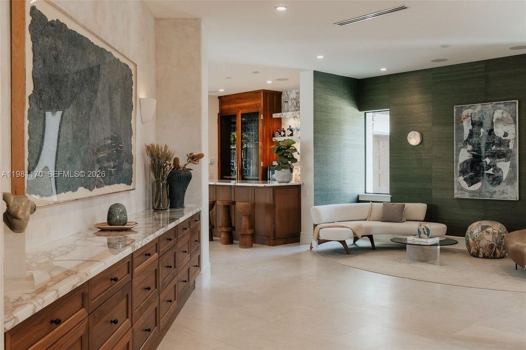 For Sale: $9,990,000 (8 beds, 7 baths, 8433 Square Feet)