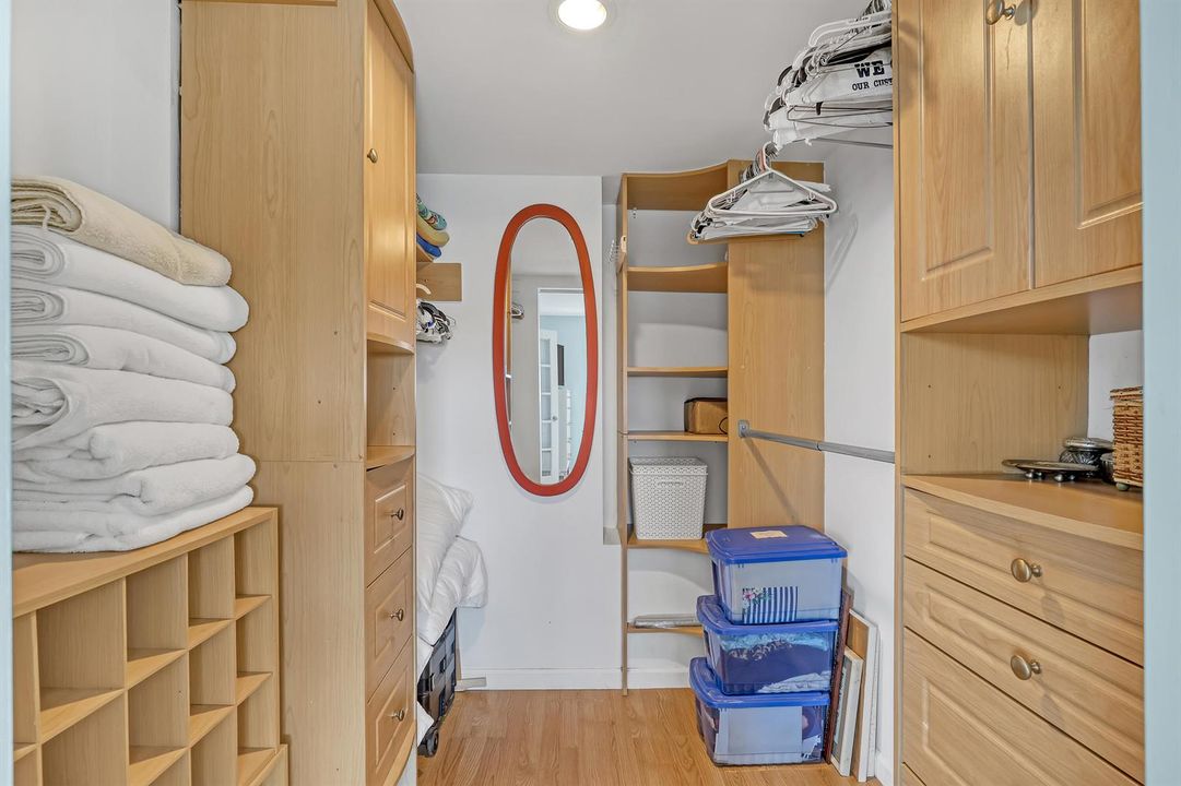 689 NE 6th #402 (22)