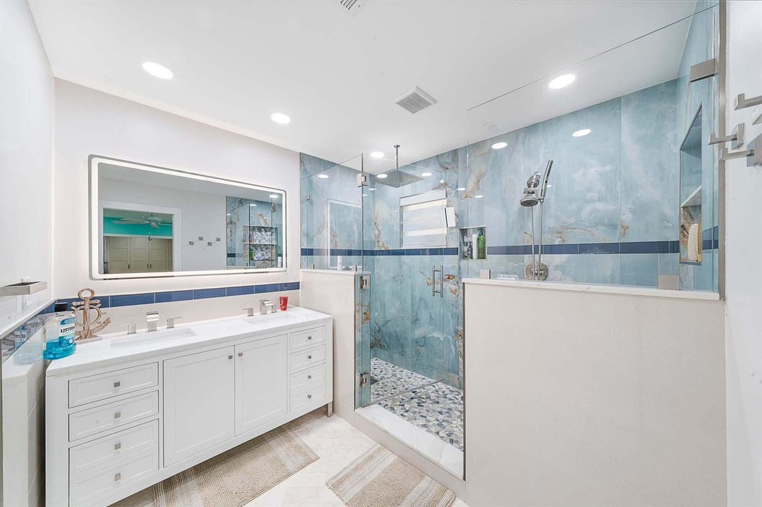 10 Primary Bathroom (2)