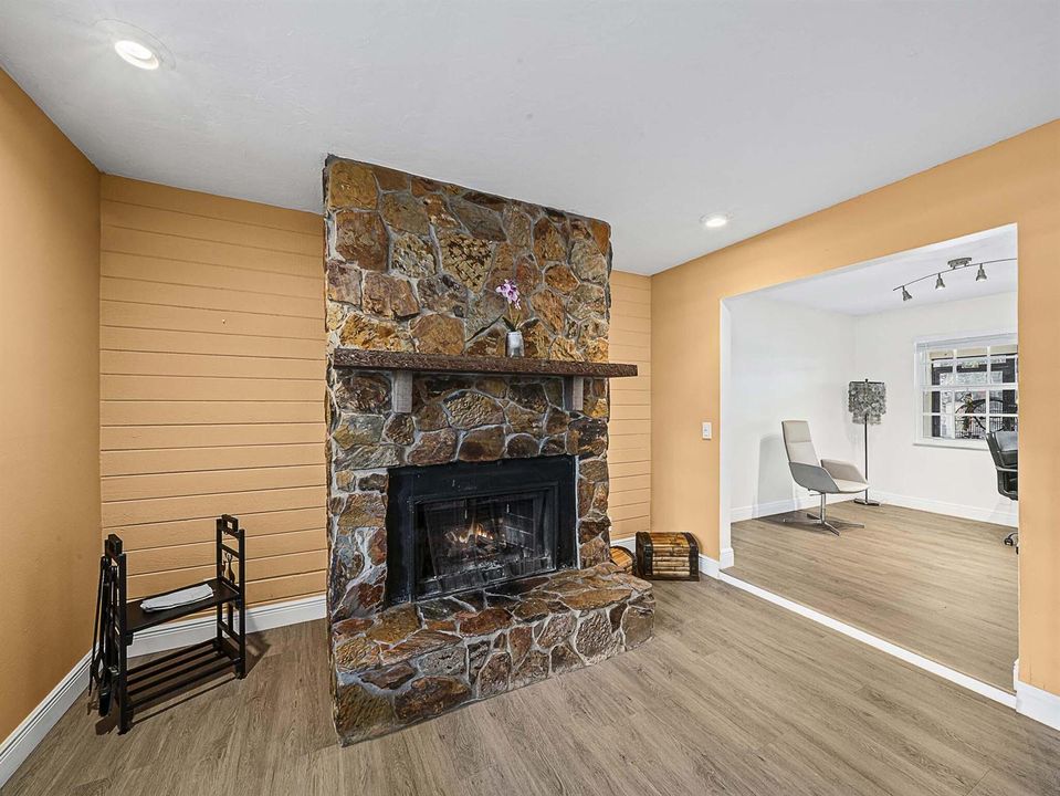5 Living Area (2)