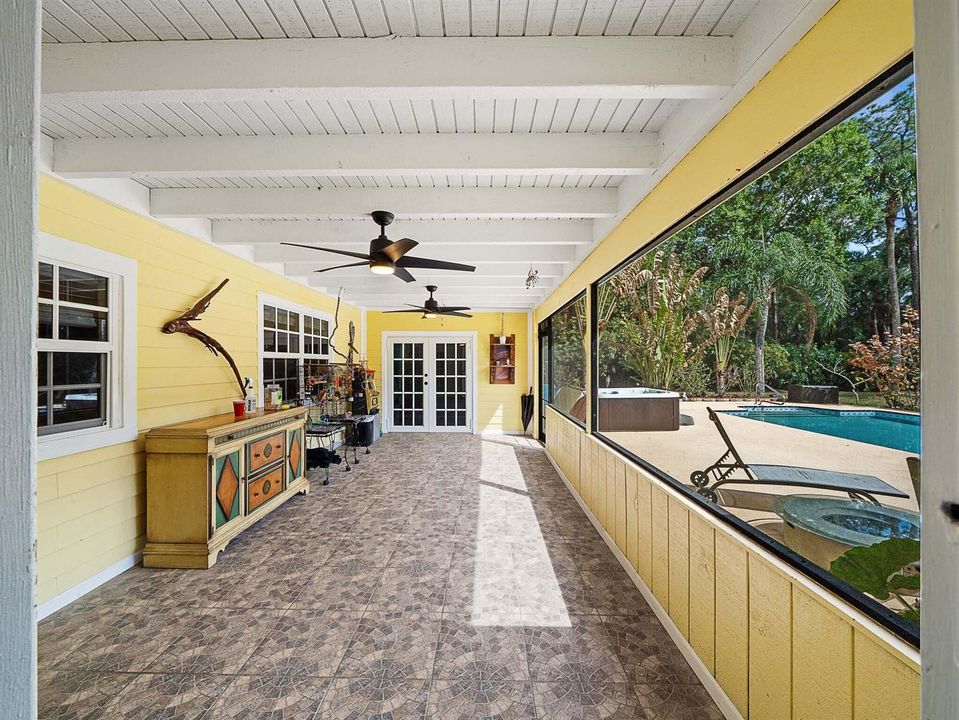 21 Patio (1)