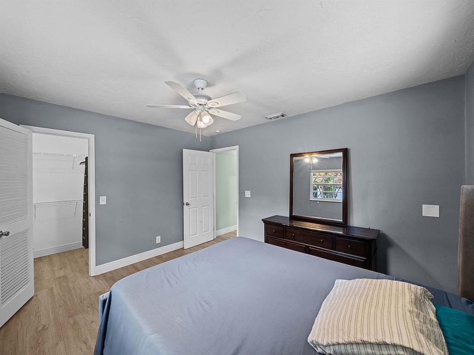 18 Guest Bedroom B (2)