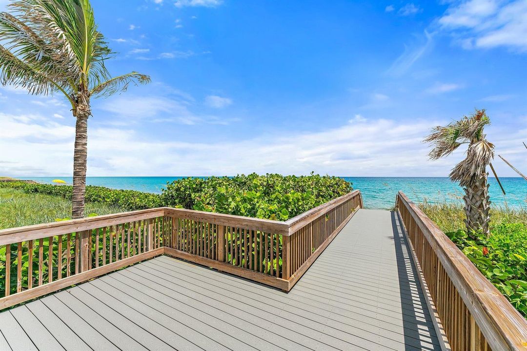 Path to Beach
