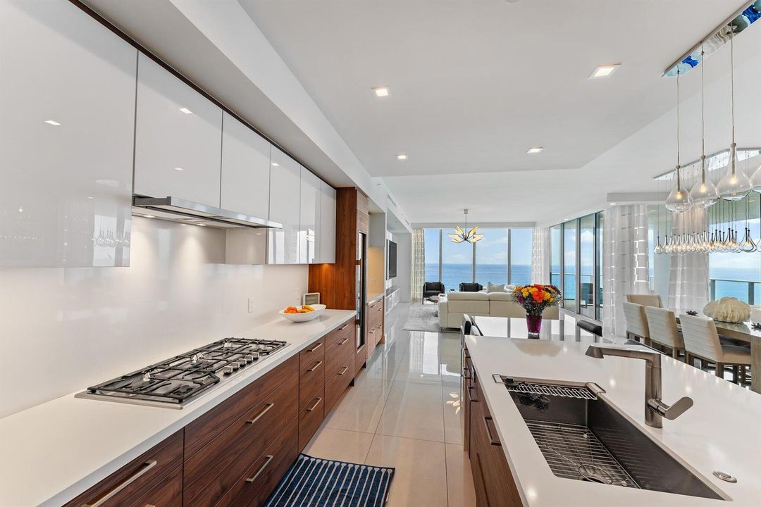 066-5000NOceanDr-1003-SingerIsland-SMALL
