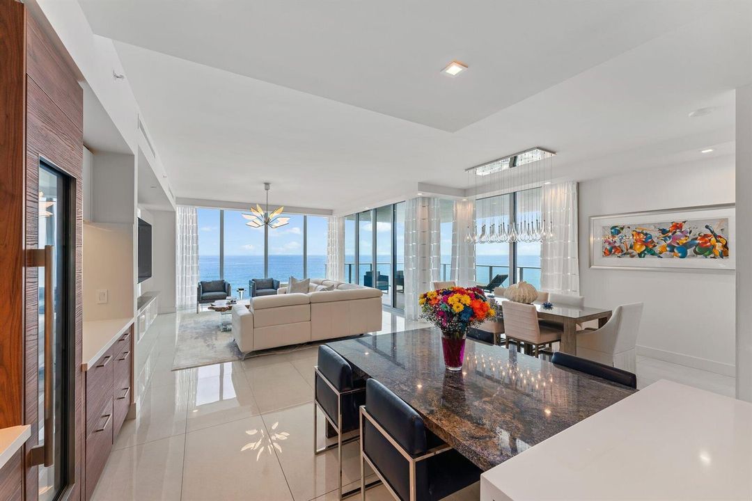 Kitchen & Great Room