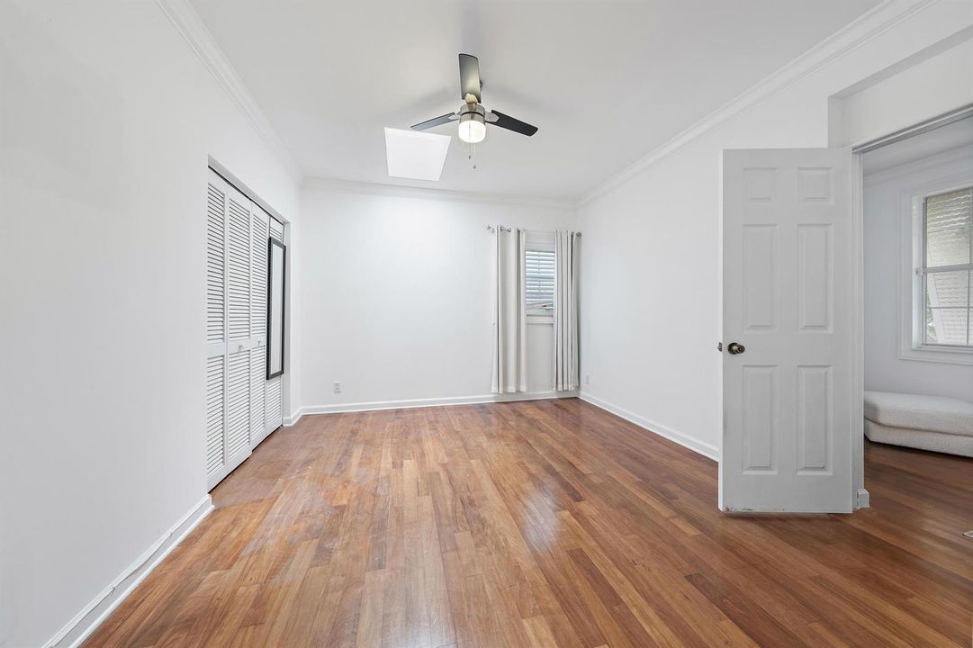 230 Park Ave-21