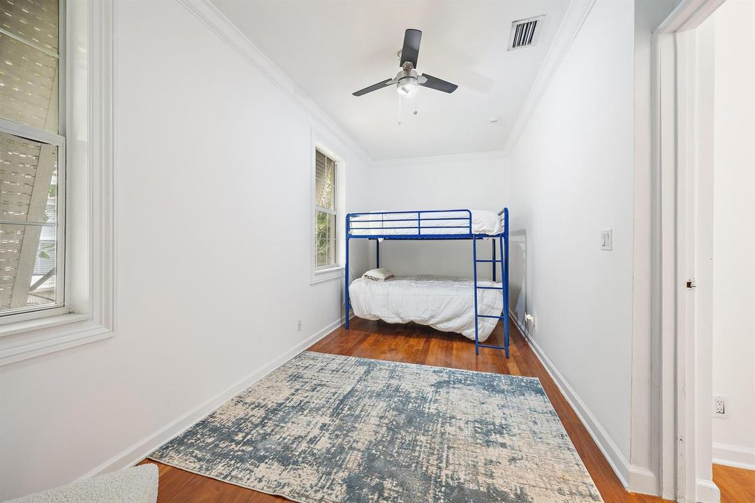 230 Park Ave-23