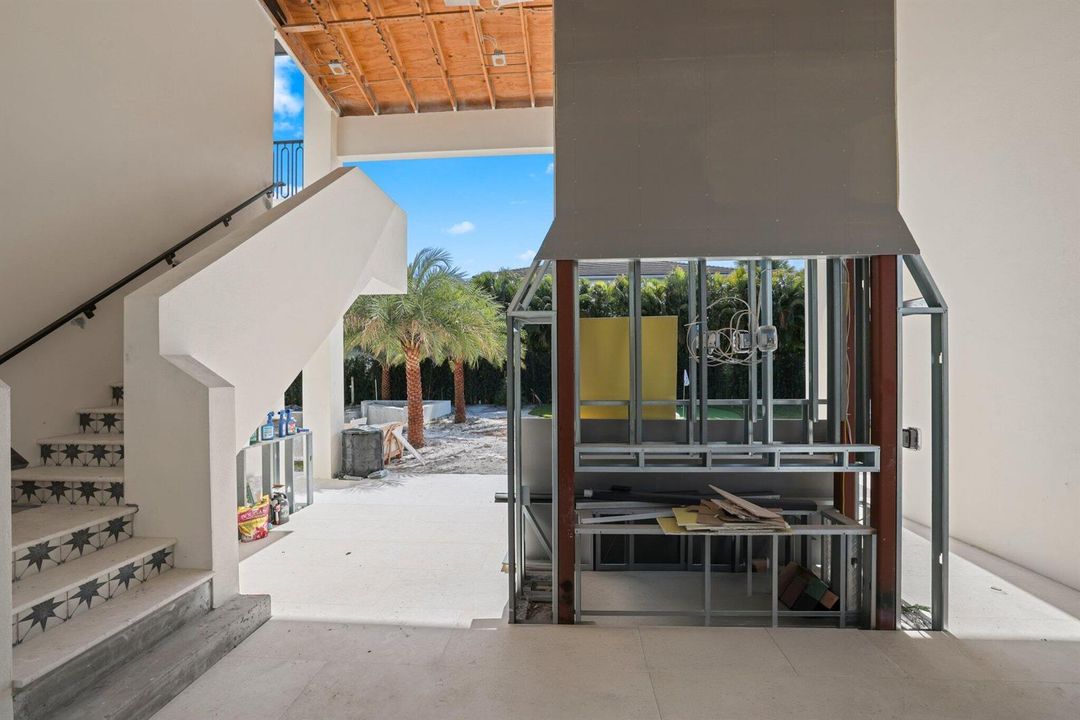 Cabana Stair Lower