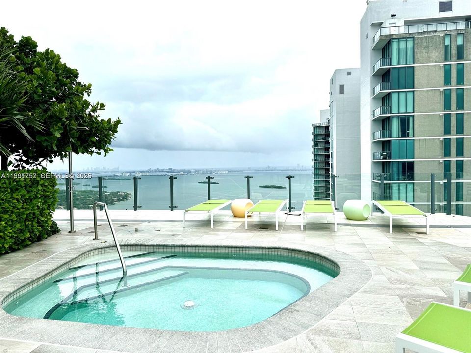 Rooftop Jacuzi