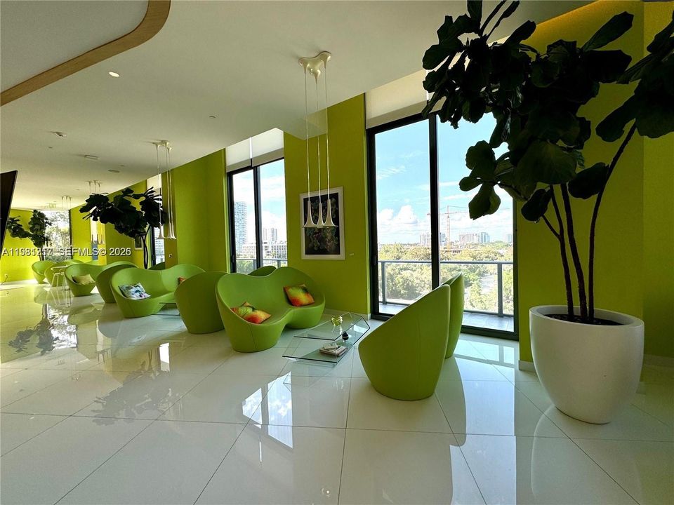 En Venta: $675,000 (2 camas, 2 baños, 1084 Pies cuadrados)