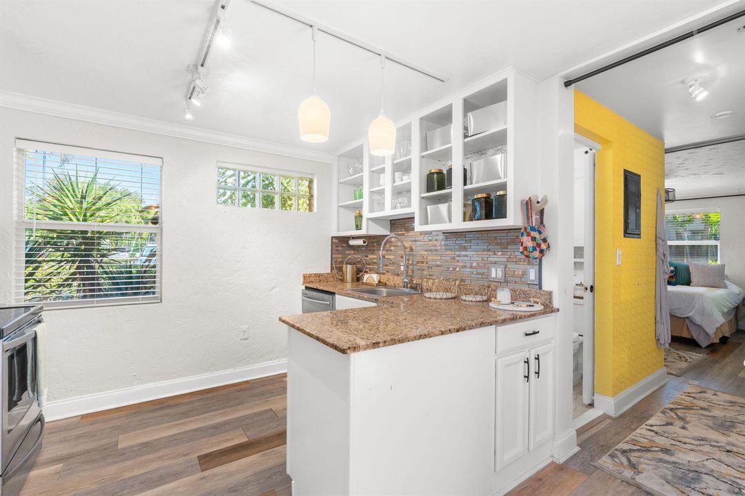 9-web-or-mls-614 NE 28th St, Wilton Mano