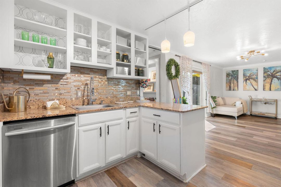 11-web-or-mls-614 NE 28th St, Wilton Man