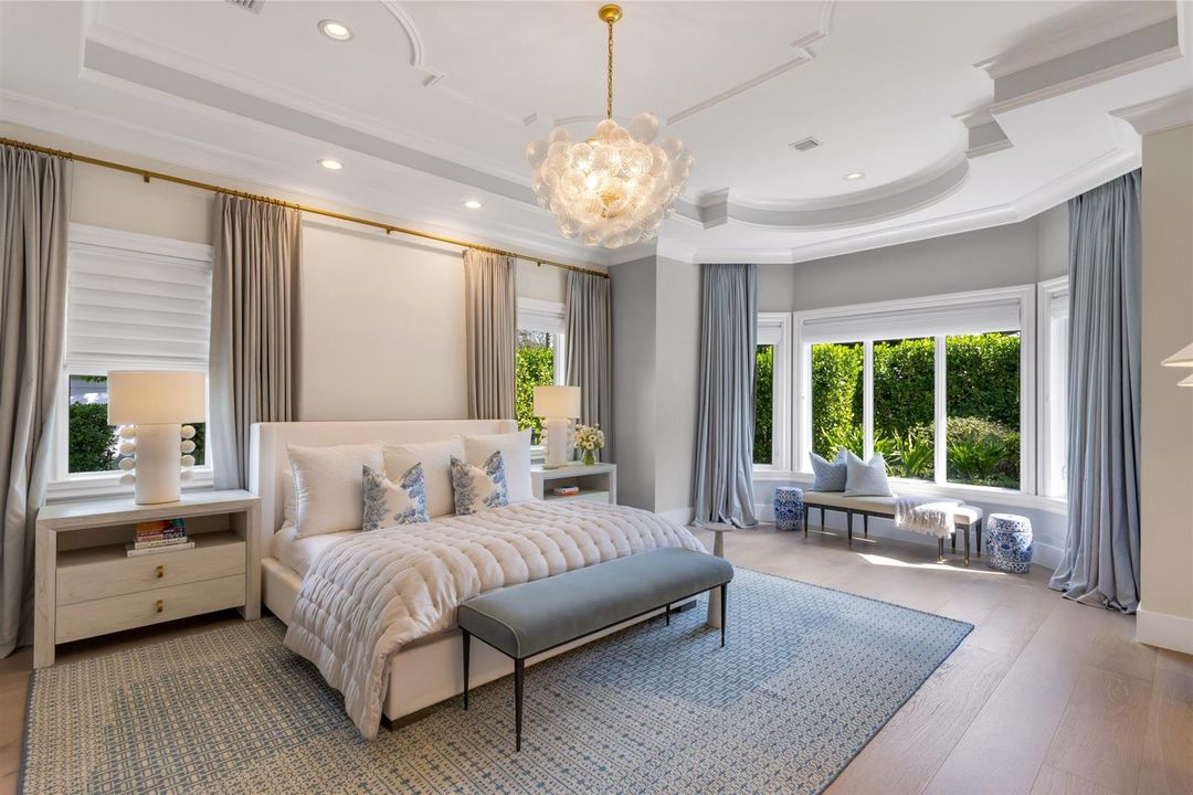 PRIMARY_BEDROOM_ANGLE_EB