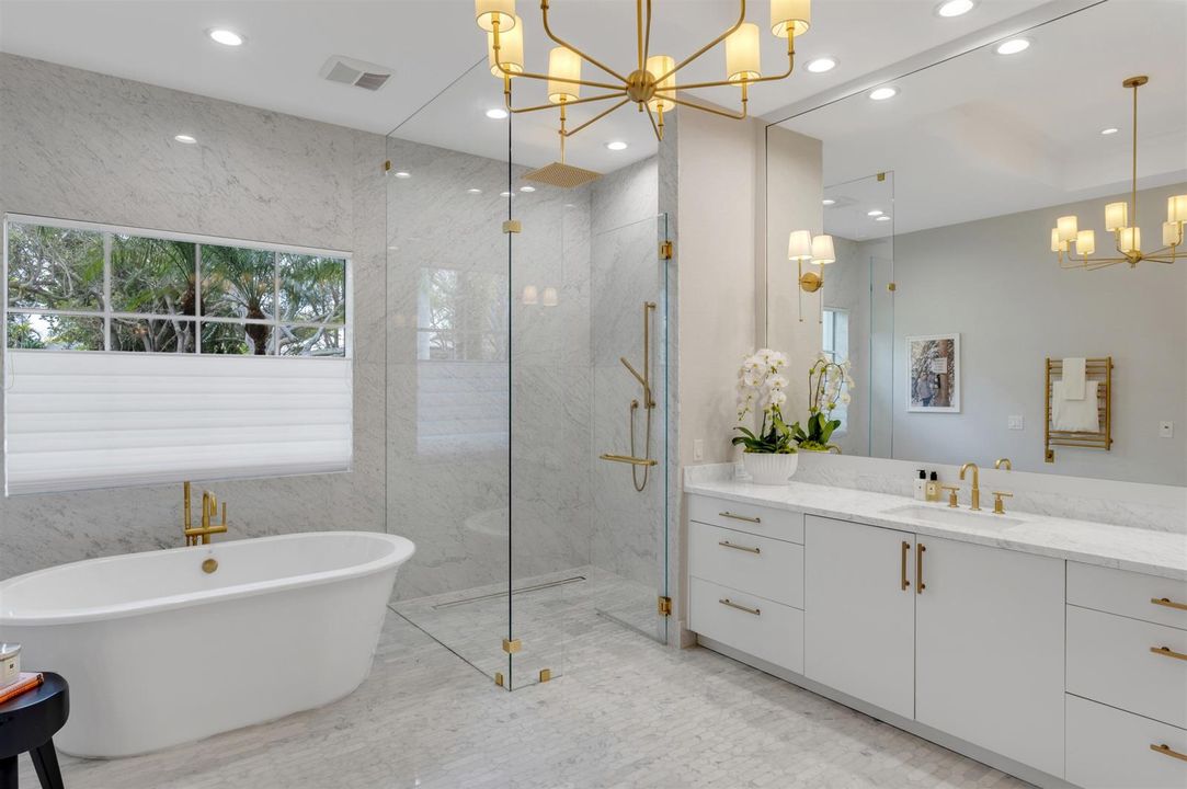 PRIMARY_BATHROOM_EB