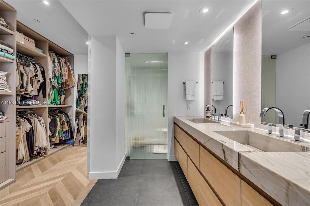 Activo con contrato: $1,690,000 (2 camas, 2 baños, 1547 Pies cuadrados)
