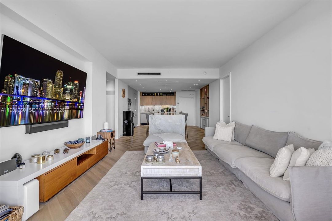 Activo con contrato: $1,690,000 (2 camas, 2 baños, 1547 Pies cuadrados)