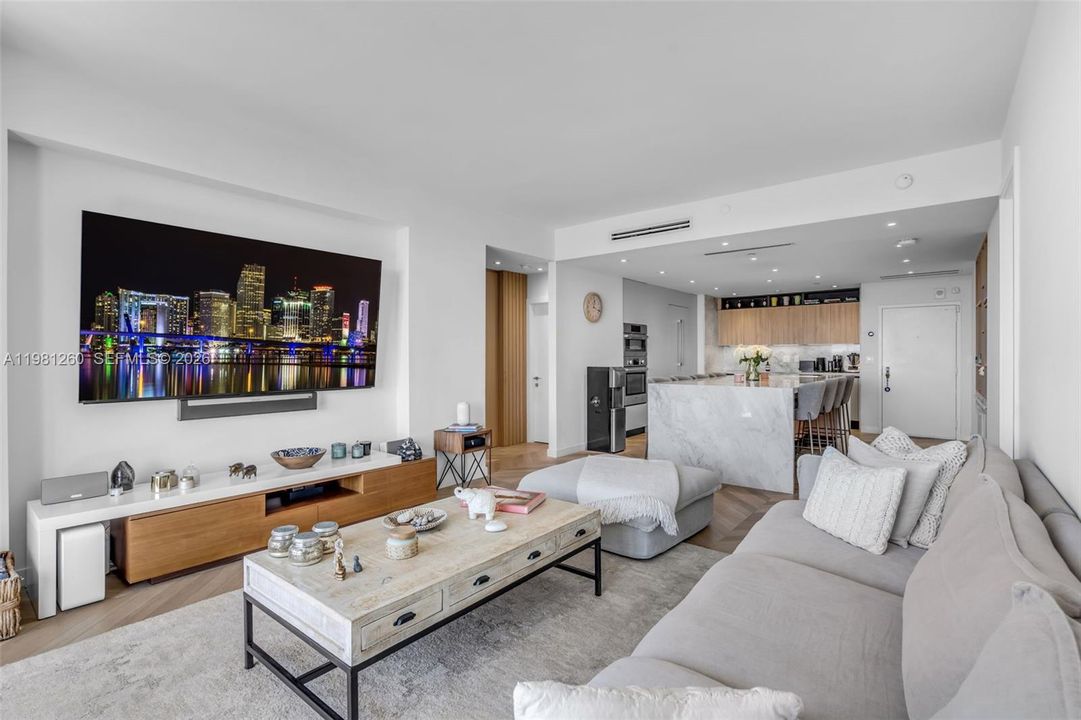 Activo con contrato: $1,690,000 (2 camas, 2 baños, 1547 Pies cuadrados)