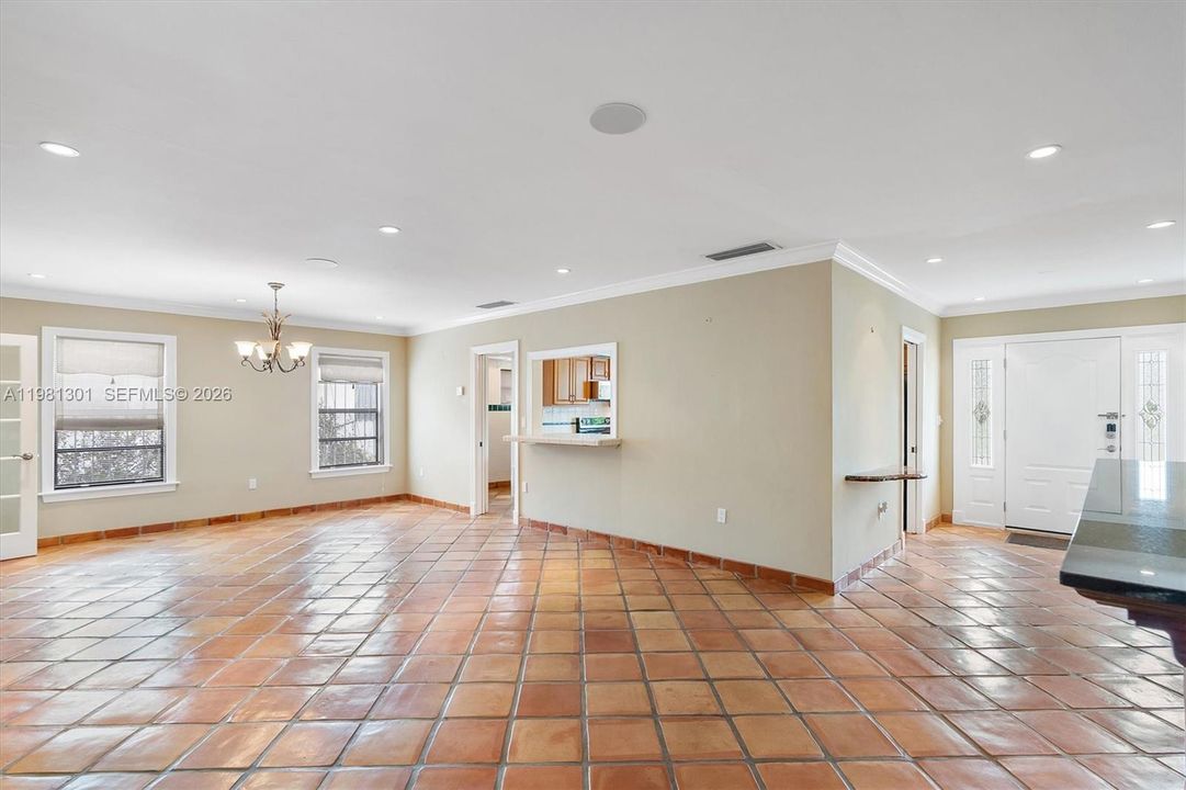 Recently Rented: $6,500 (3 beds, 2 baths, 1653 Square Feet)