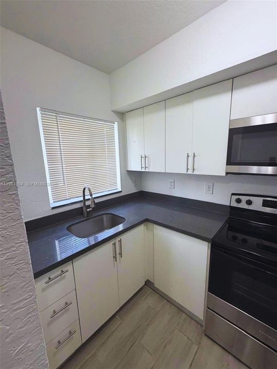 En Venta: $250,000 (3 camas, 2 baños, 1150 Pies cuadrados)