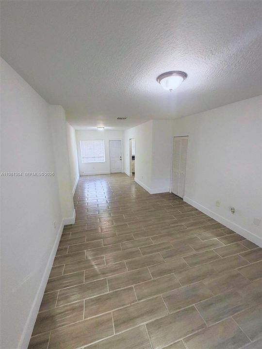 En Venta: $250,000 (3 camas, 2 baños, 1150 Pies cuadrados)