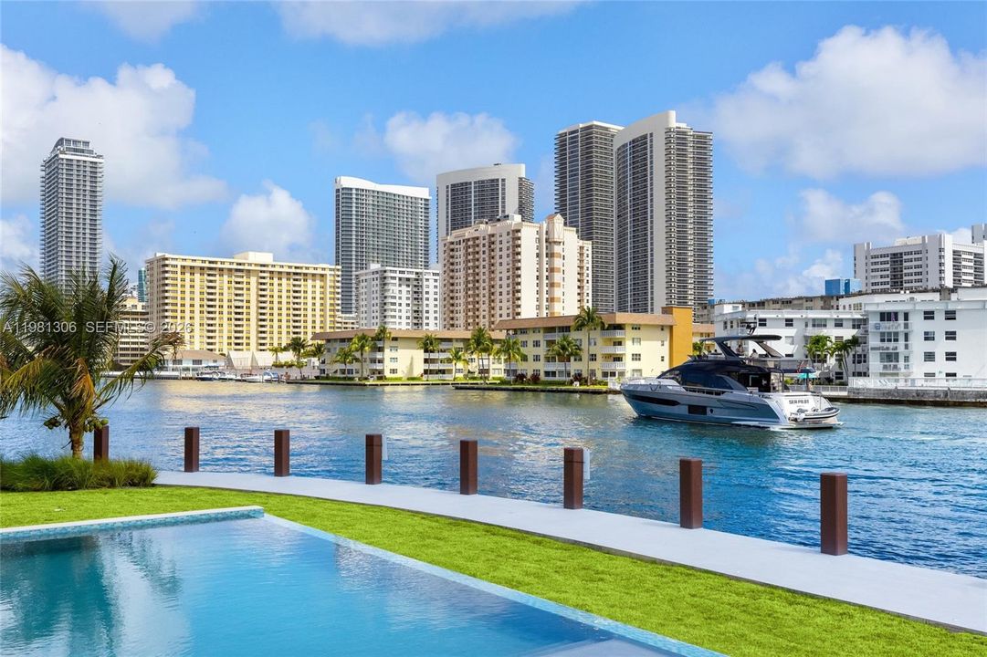 En Venta: $10,990,000 (7 camas, 7 baños, 7250 Pies cuadrados)