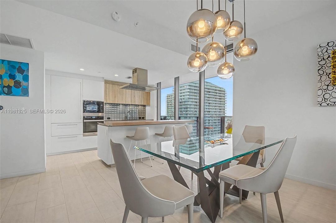 En Venta: $1,399,999 (2 camas, 2 baños, 1356 Pies cuadrados)