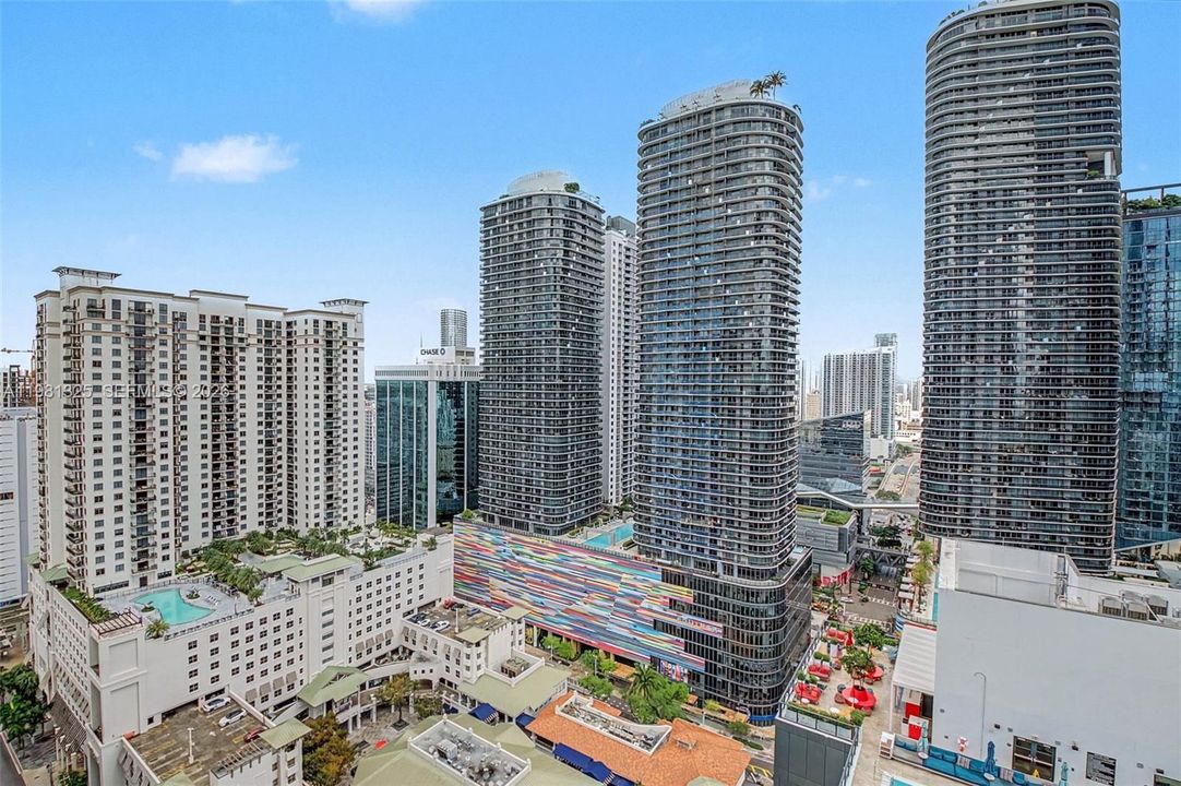 En Venta: $1,399,999 (2 camas, 2 baños, 1356 Pies cuadrados)
