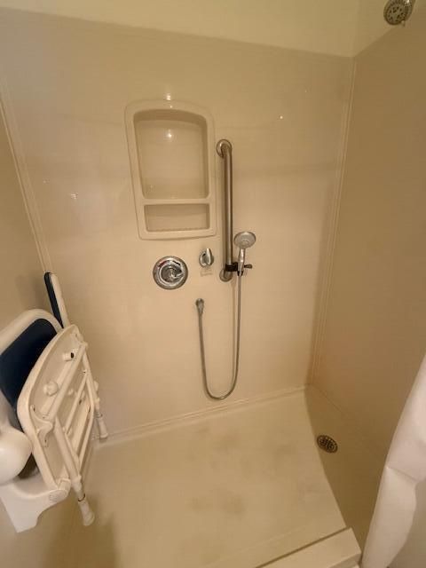 seat and handle in master shower