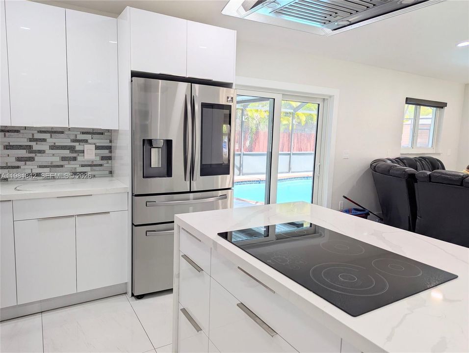 Active With Contract: $695,000 (4 beds, 2 baths, 1579 Square Feet)
