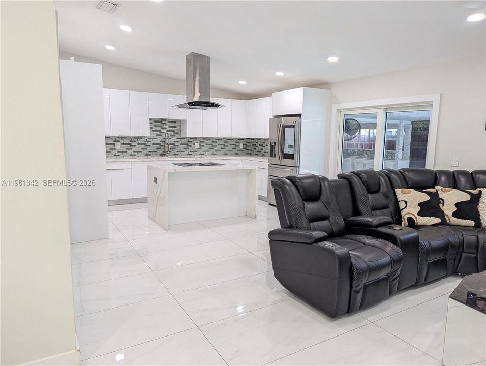 Active With Contract: $695,000 (4 beds, 2 baths, 1579 Square Feet)