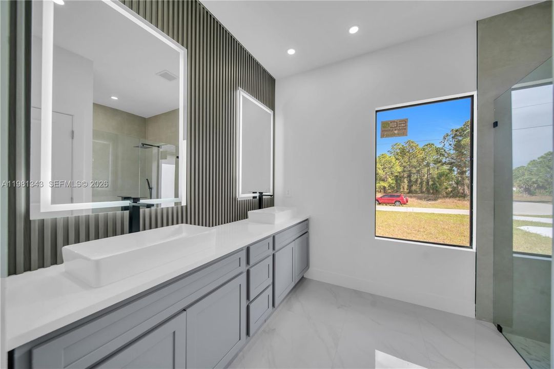 Activo con contrato: $299,900 (3 camas, 2 baños, 0 Pies cuadrados)