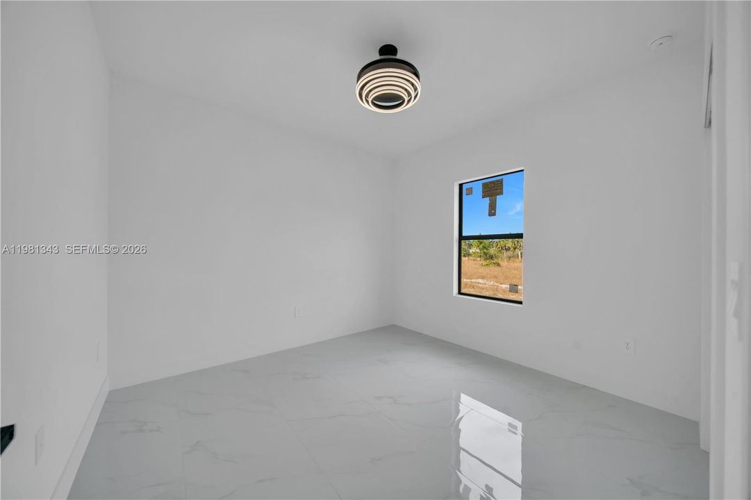 Activo con contrato: $299,900 (3 camas, 2 baños, 0 Pies cuadrados)