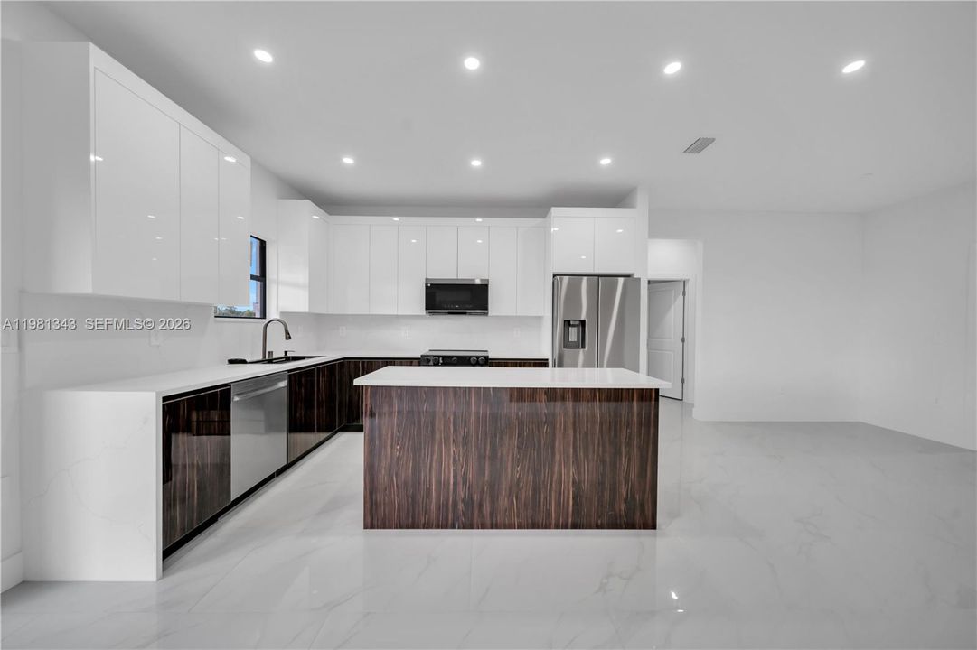 Activo con contrato: $299,900 (3 camas, 2 baños, 0 Pies cuadrados)