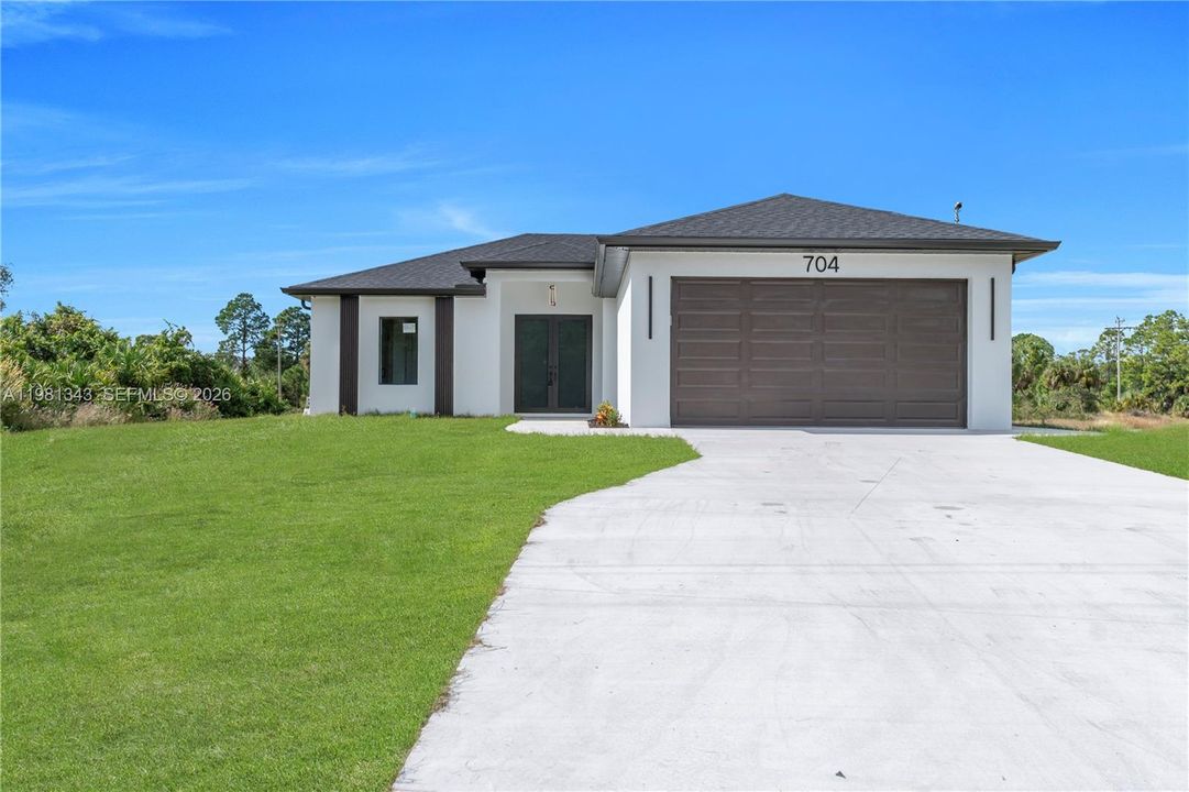 Activo con contrato: $299,900 (3 camas, 2 baños, 0 Pies cuadrados)