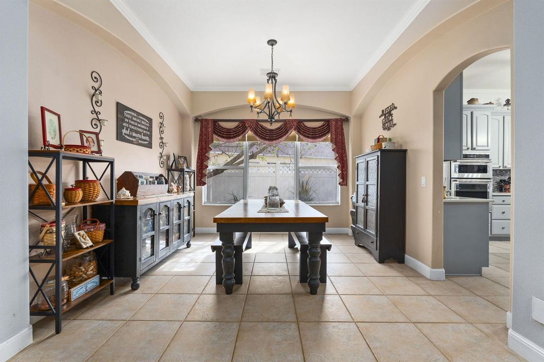 Formal Dining