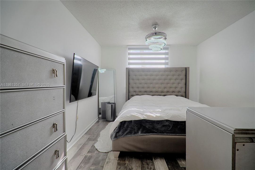 Activo con contrato: $299,000 (2 camas, 2 baños, 960 Pies cuadrados)