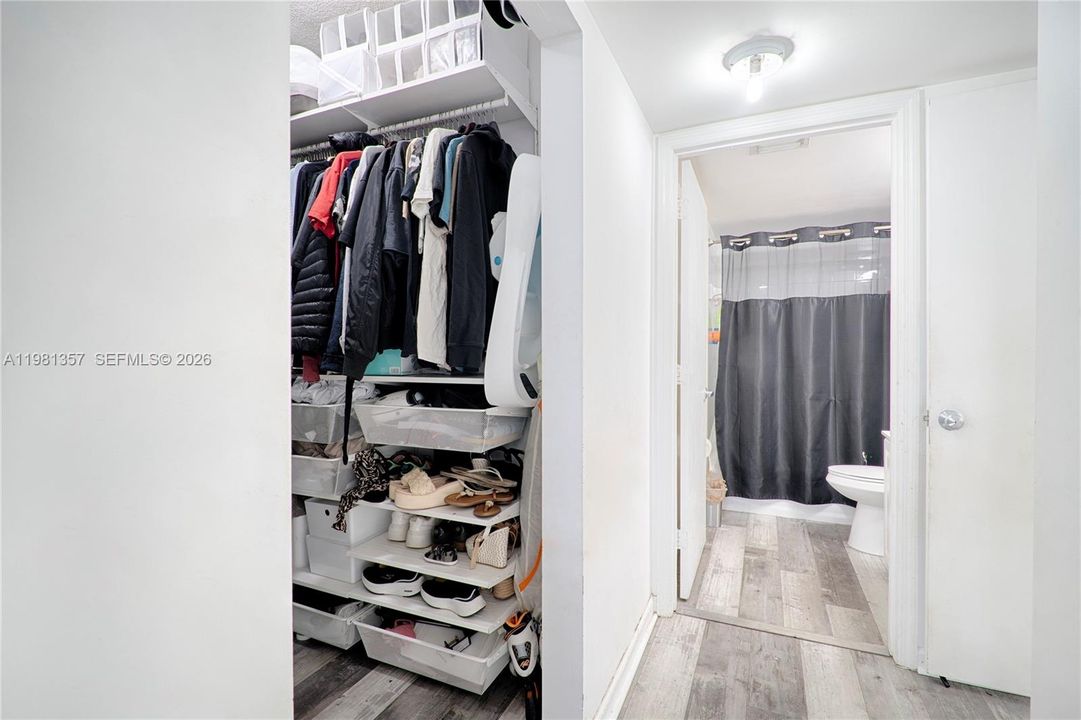 Activo con contrato: $299,000 (2 camas, 2 baños, 960 Pies cuadrados)