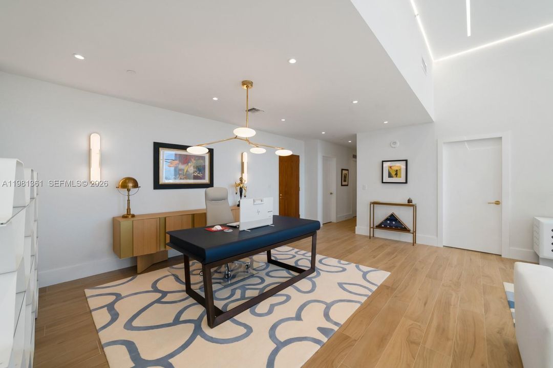 For Sale: $5,998,000 (4 beds, 4 baths, 3024 Square Feet)