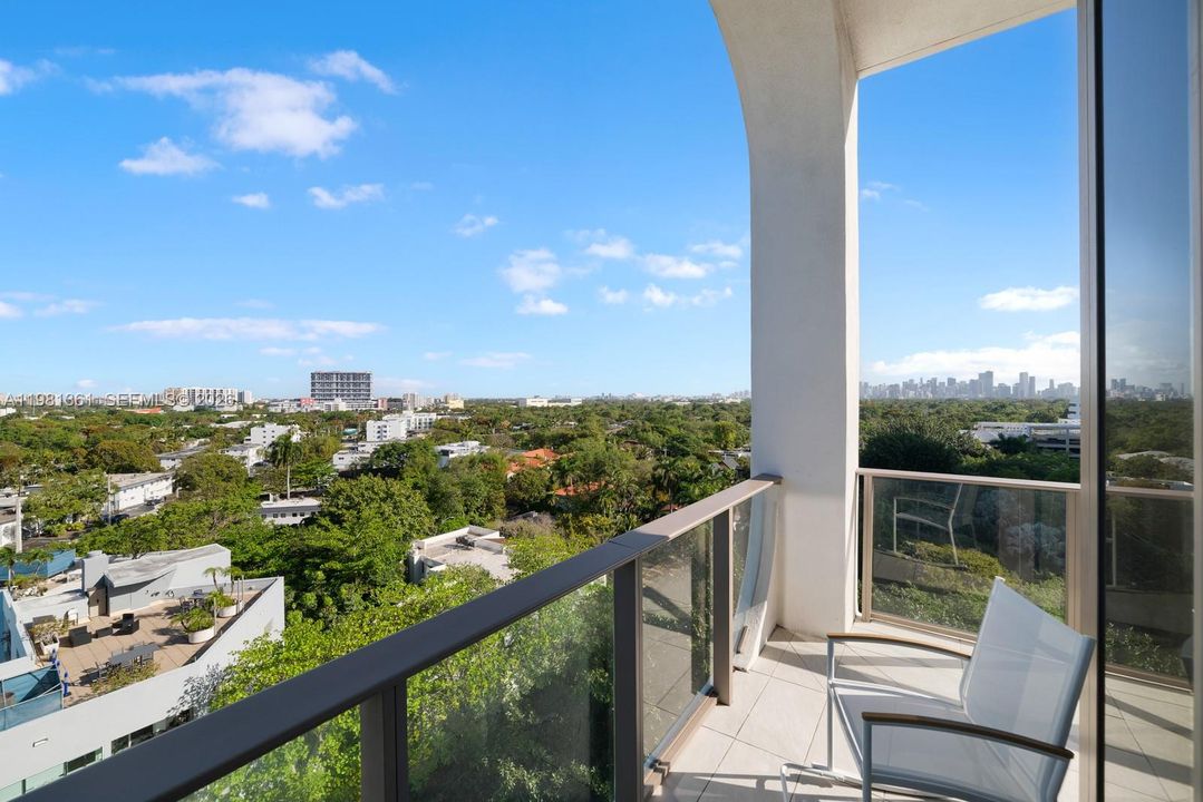 For Sale: $5,998,000 (4 beds, 4 baths, 3024 Square Feet)