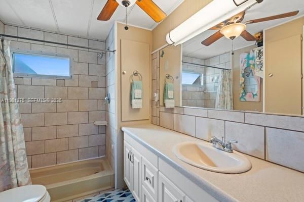 Vendido Recientemente: $89,900 (2 camas, 1 baños, 600 Pies cuadrados)