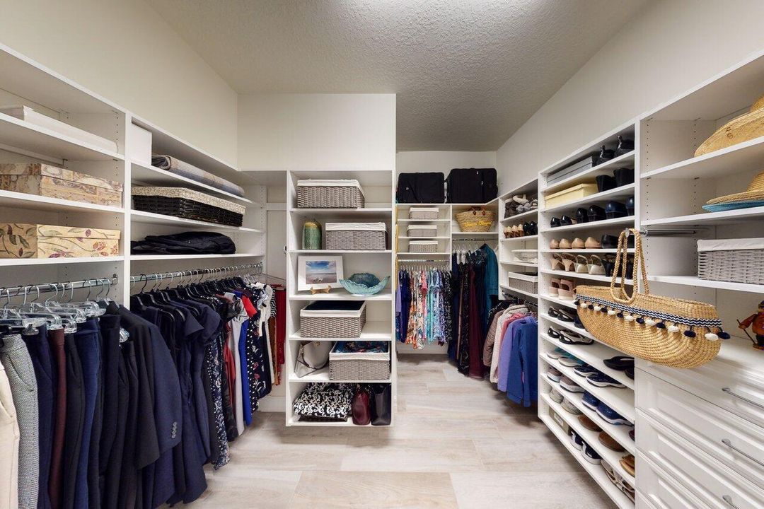 Owner's suite closet 2