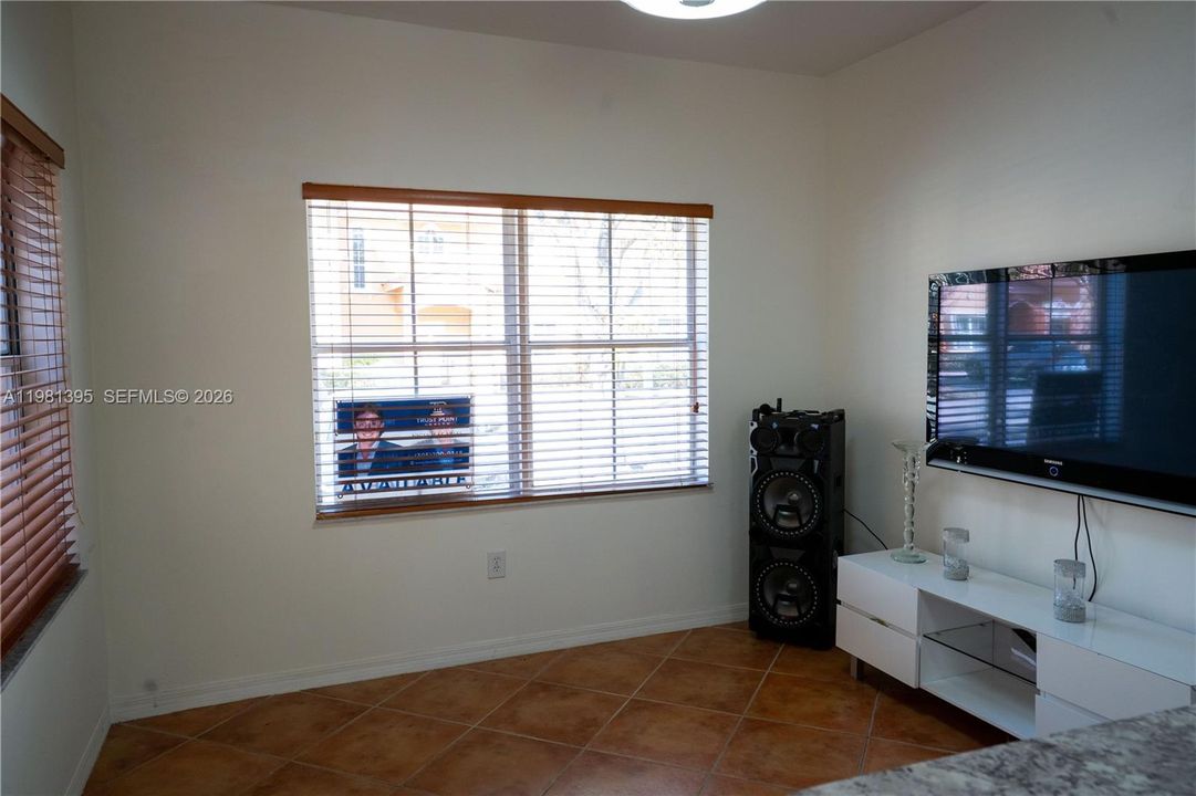 For Sale: $499,000 (3 beds, 2 baths, 1450 Square Feet)